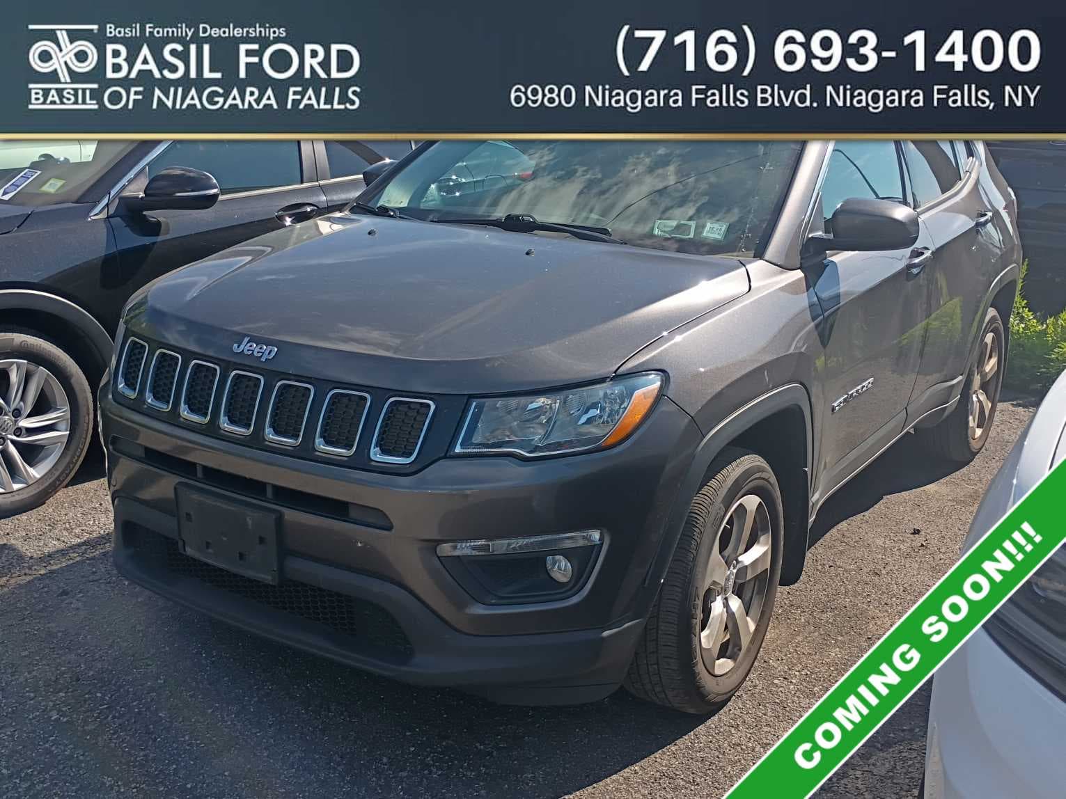 2020 Jeep Compass Latitude — photo 1 of 7