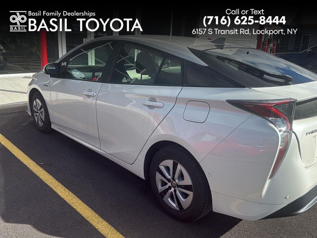 2018 Toyota Prius Two — photo 1 of 2