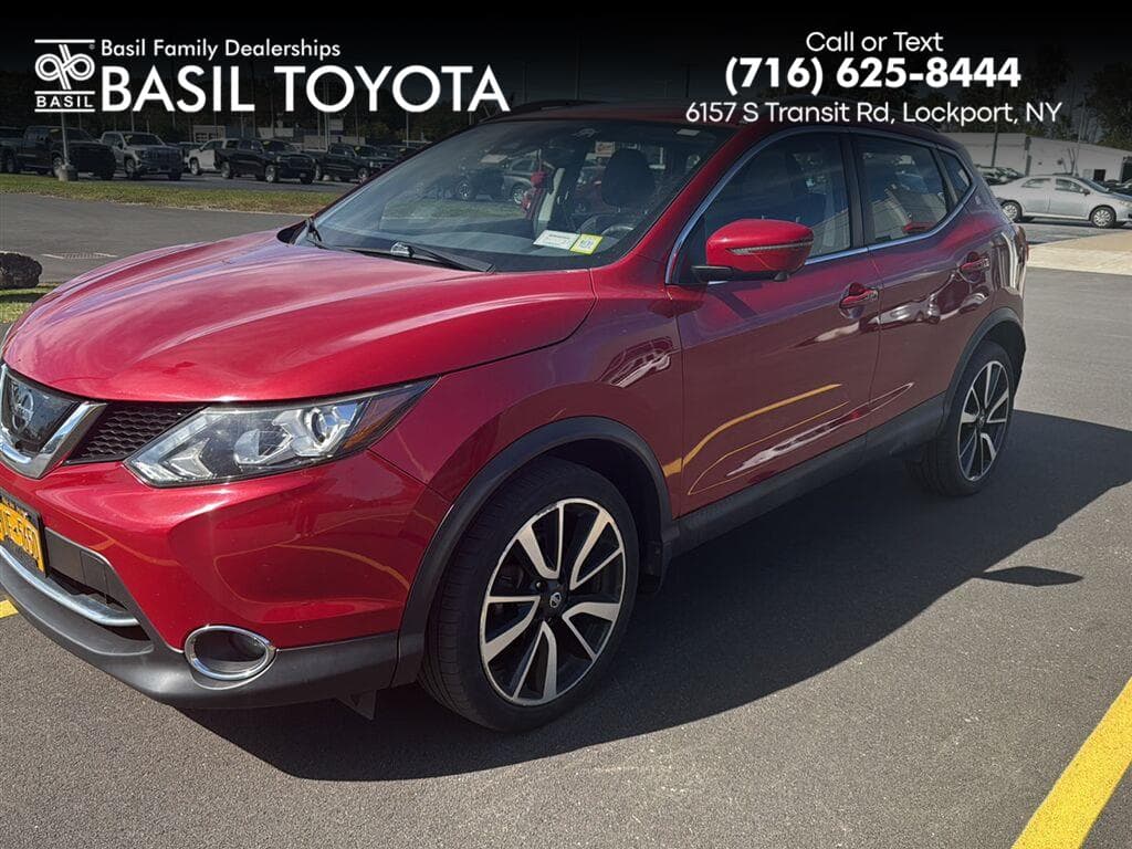 2017 Nissan Rogue Sport SL — photo 1 of 2