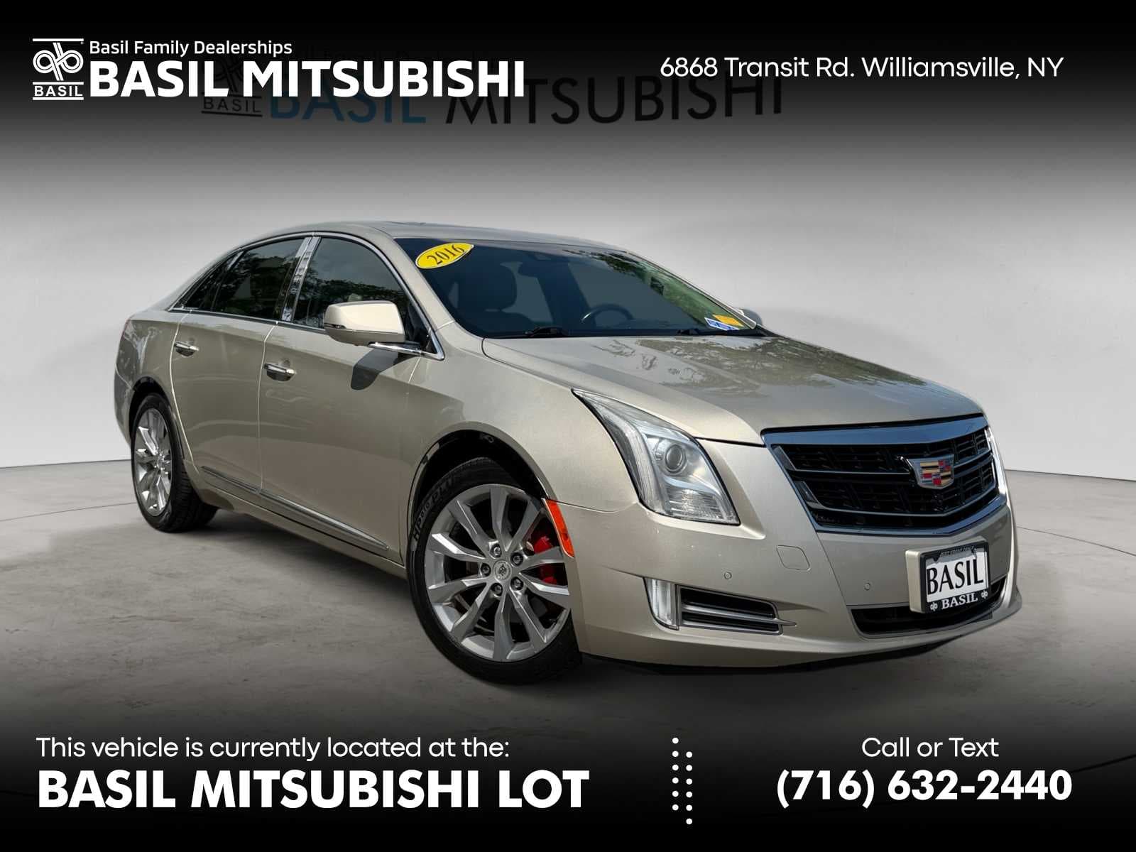 2016 Cadillac XTS Luxury Collection — photo 1 of 24