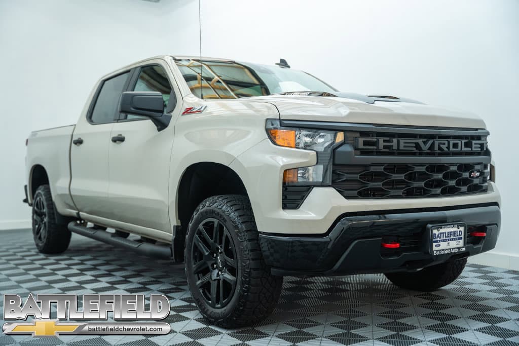 2026 Chevrolet Silverado 1500 Custom Trail Boss — photo 1 of 53