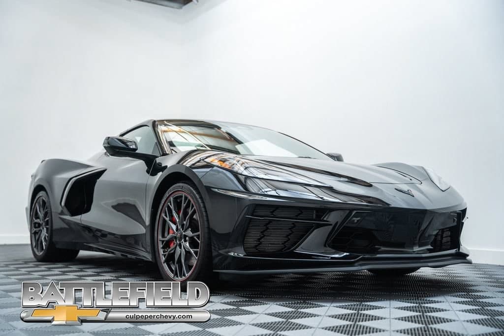 2024 Chevrolet Corvette Stingray 2LT — photo 1 of 43