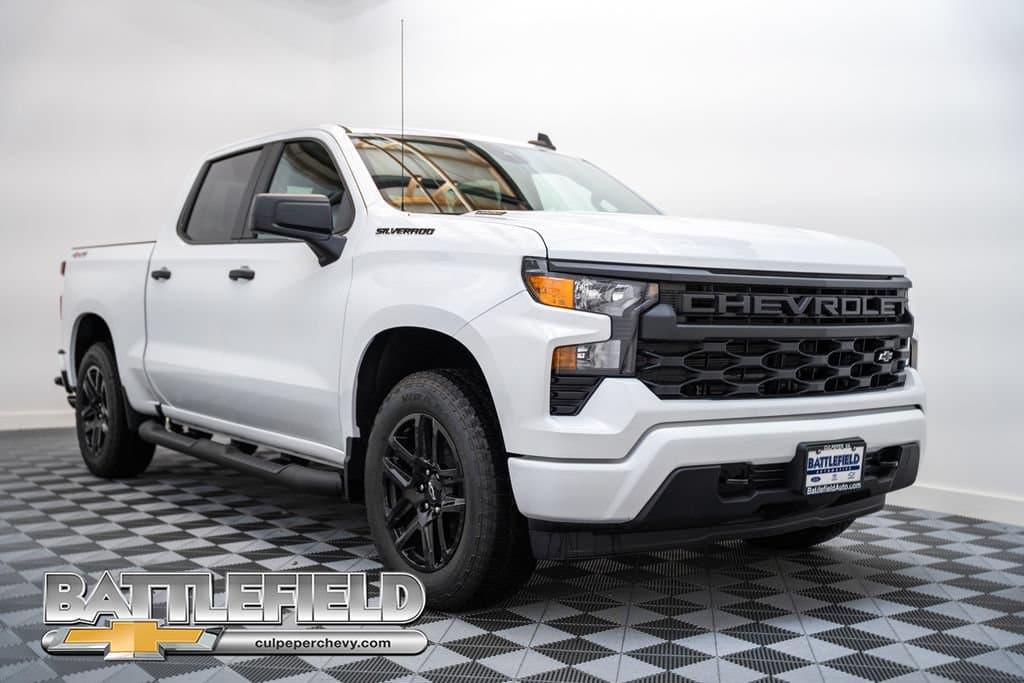 2026 Chevrolet Silverado 1500 Custom — photo 1 of 42