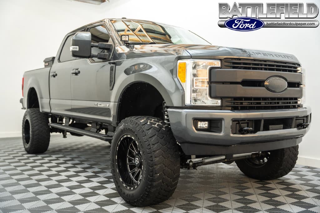 2017 Ford Super Duty F-250 SRW Base — photo 1 of 60