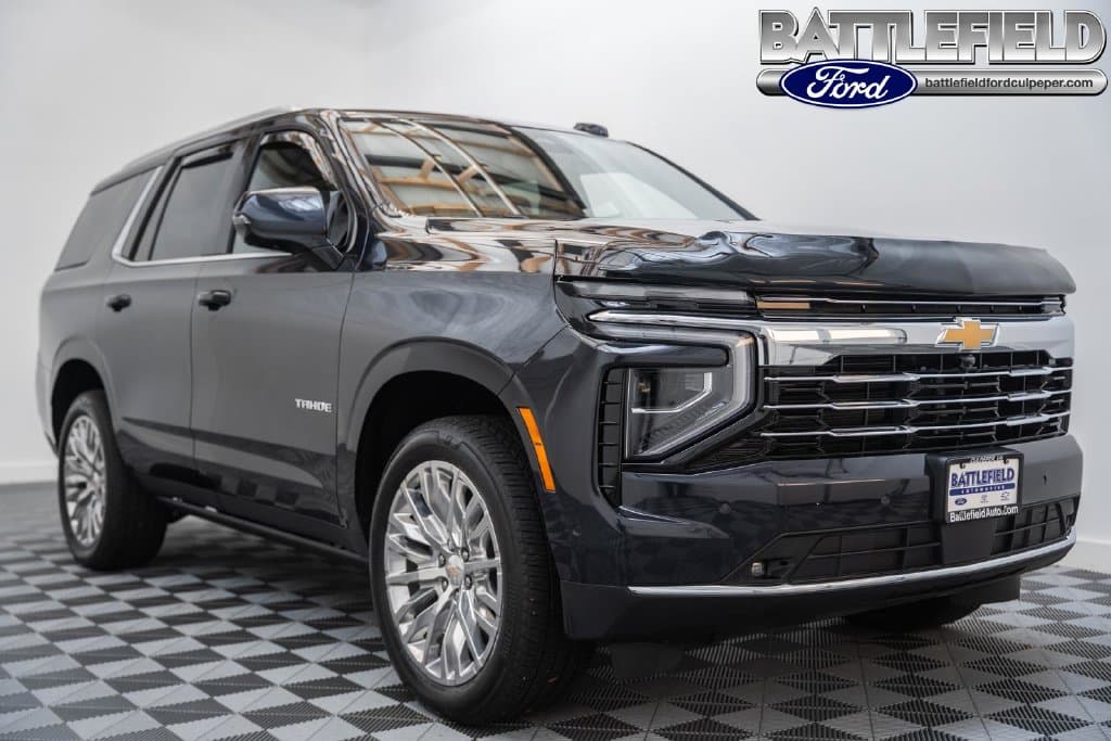 2025 Chevrolet Tahoe LT — photo 1 of 52