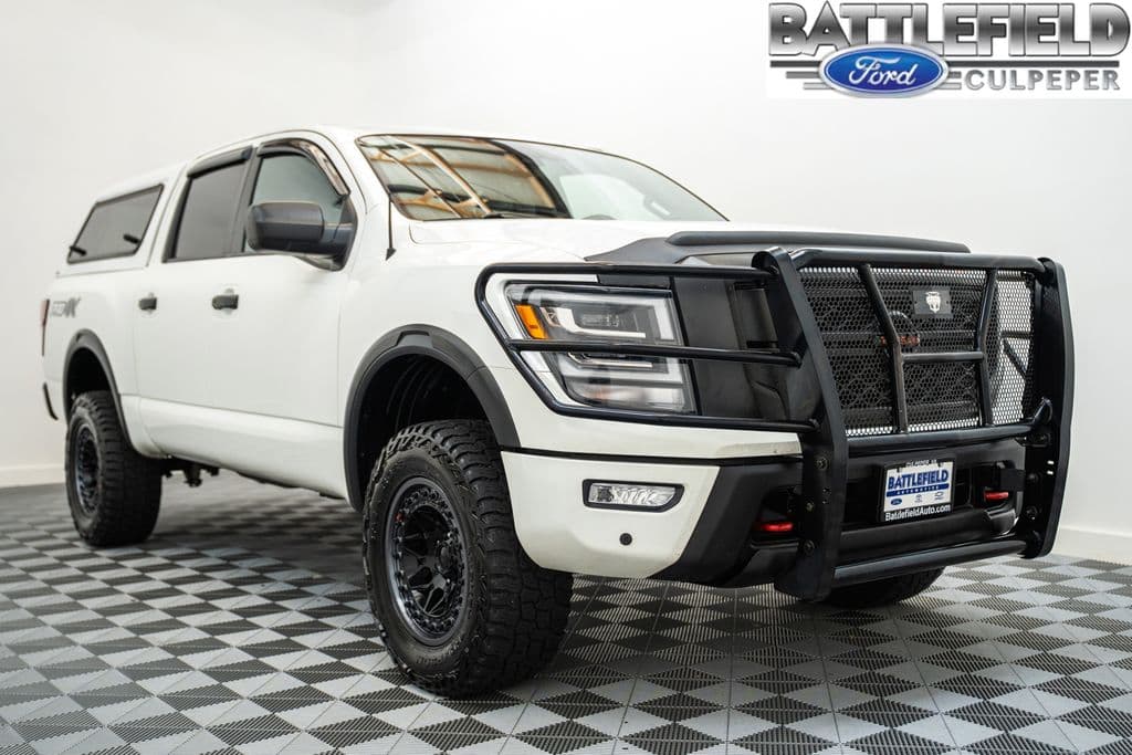 2021 Nissan Titan PRO-4X — photo 1 of 38