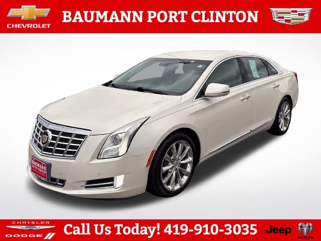 2013 Cadillac XTS Luxury — photo 1 of 31