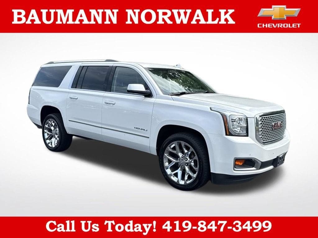 2017 GMC Yukon XL Denali — photo 1 of 45