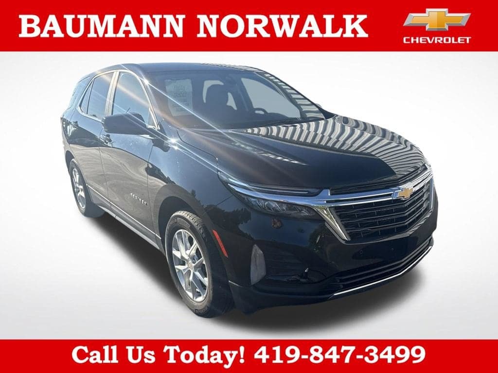 2023 Chevrolet Equinox LT — photo 1 of 27
