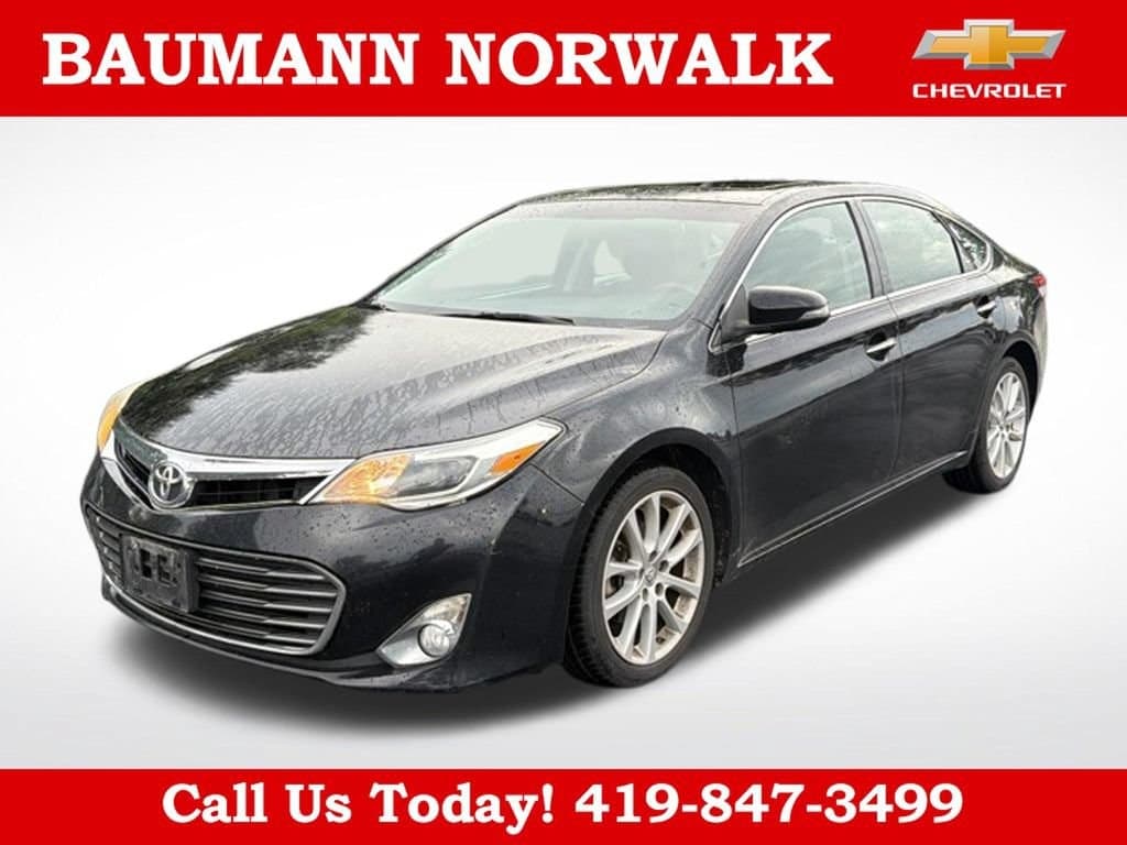 2013 Toyota Avalon XLE — photo 1 of 25