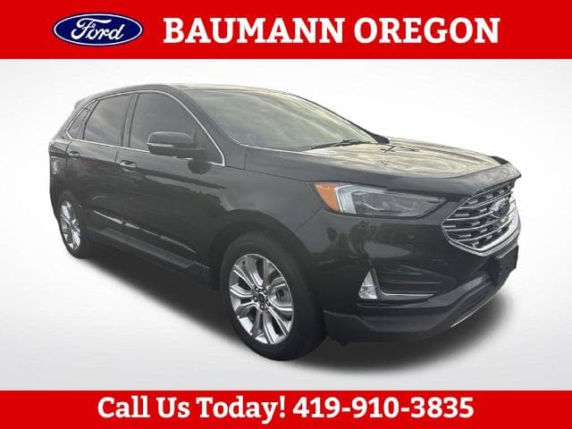 2022 Ford Edge Titanium — photo 1 of 17