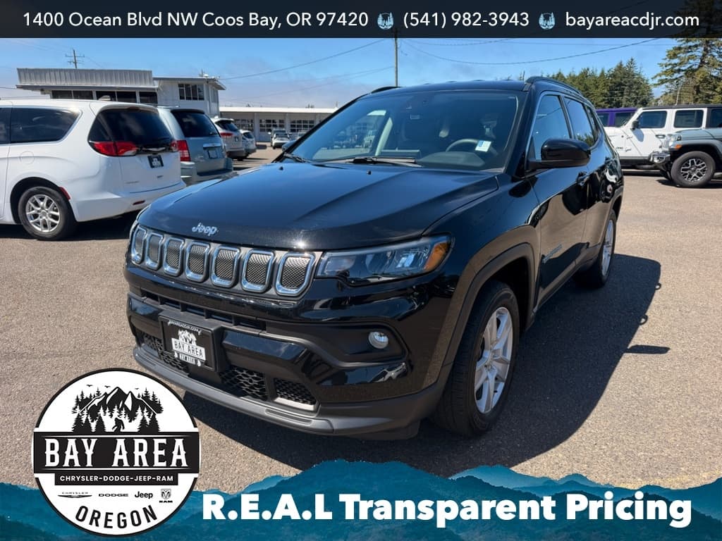 2022 Jeep Compass Latitude — photo 1 of 27