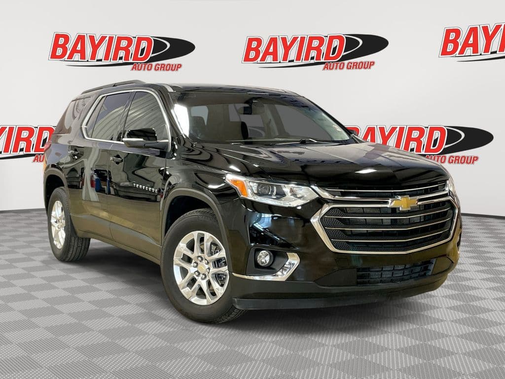 2021 Chevrolet Traverse LT Cloth — photo 1 of 35
