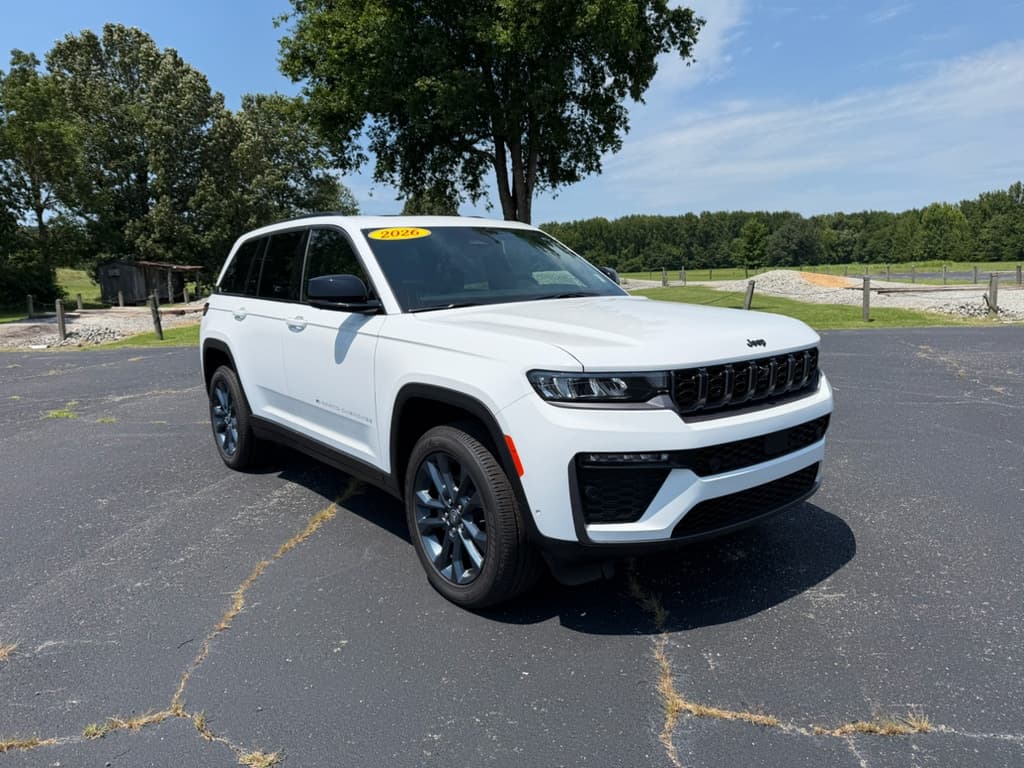 2026 Jeep Grand Cherokee Base — photo 1 of 29