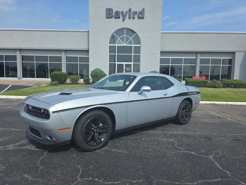 2023 Dodge Challenger SXT — photo 1 of 28
