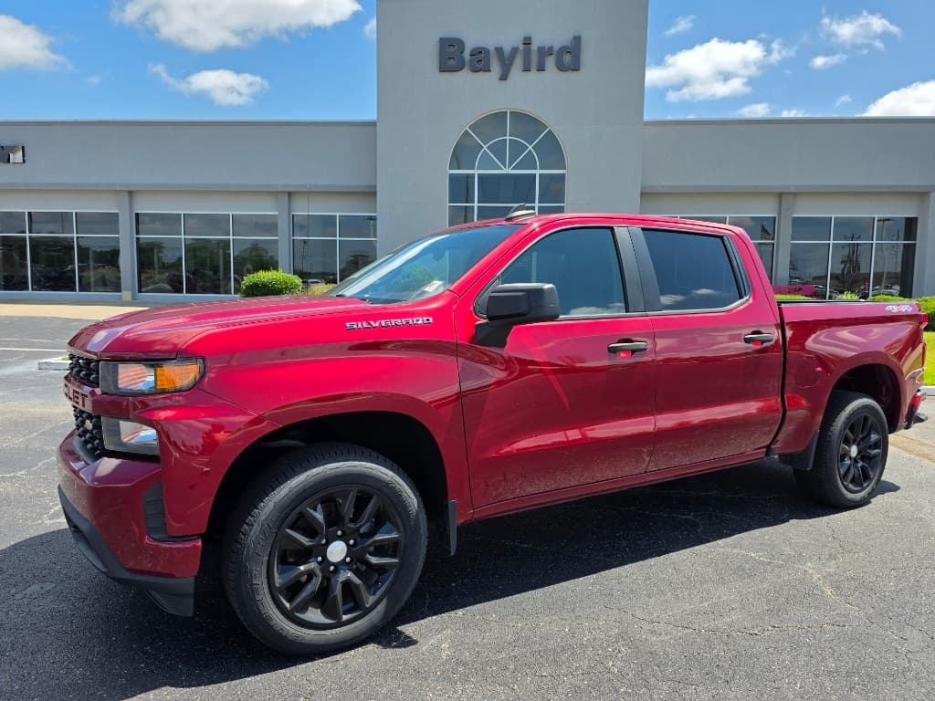 2020 Chevrolet Silverado 1500 Silverado Custom — photo 1 of 25