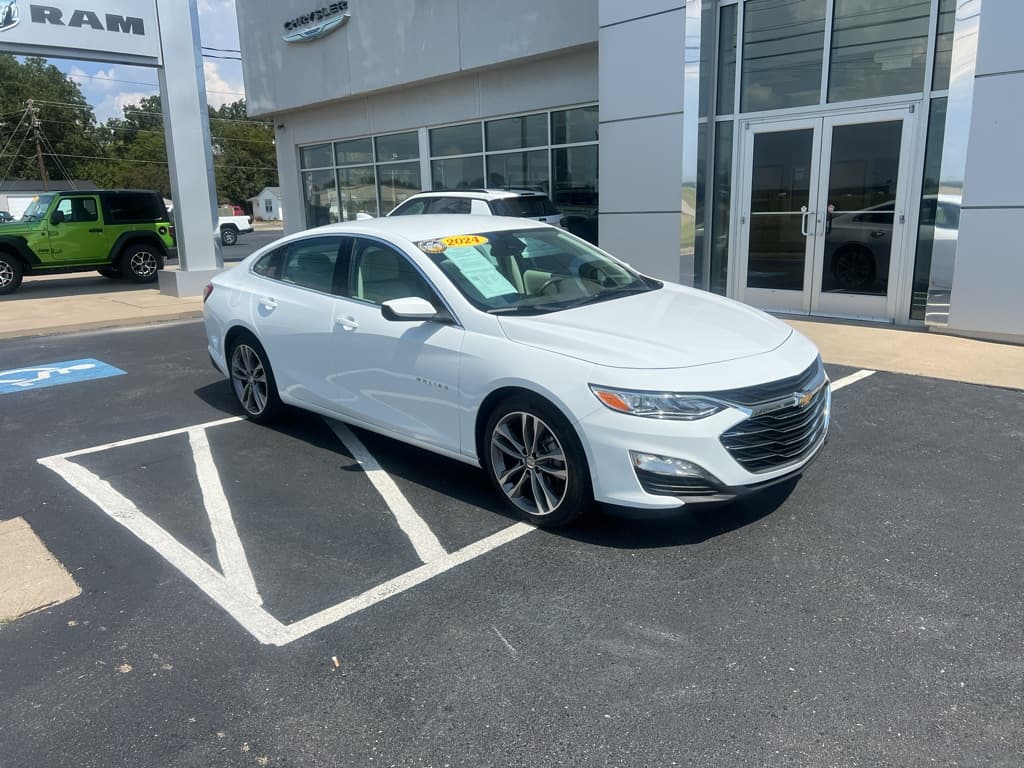 2024 Chevrolet Malibu 2LT — photo 1 of 37
