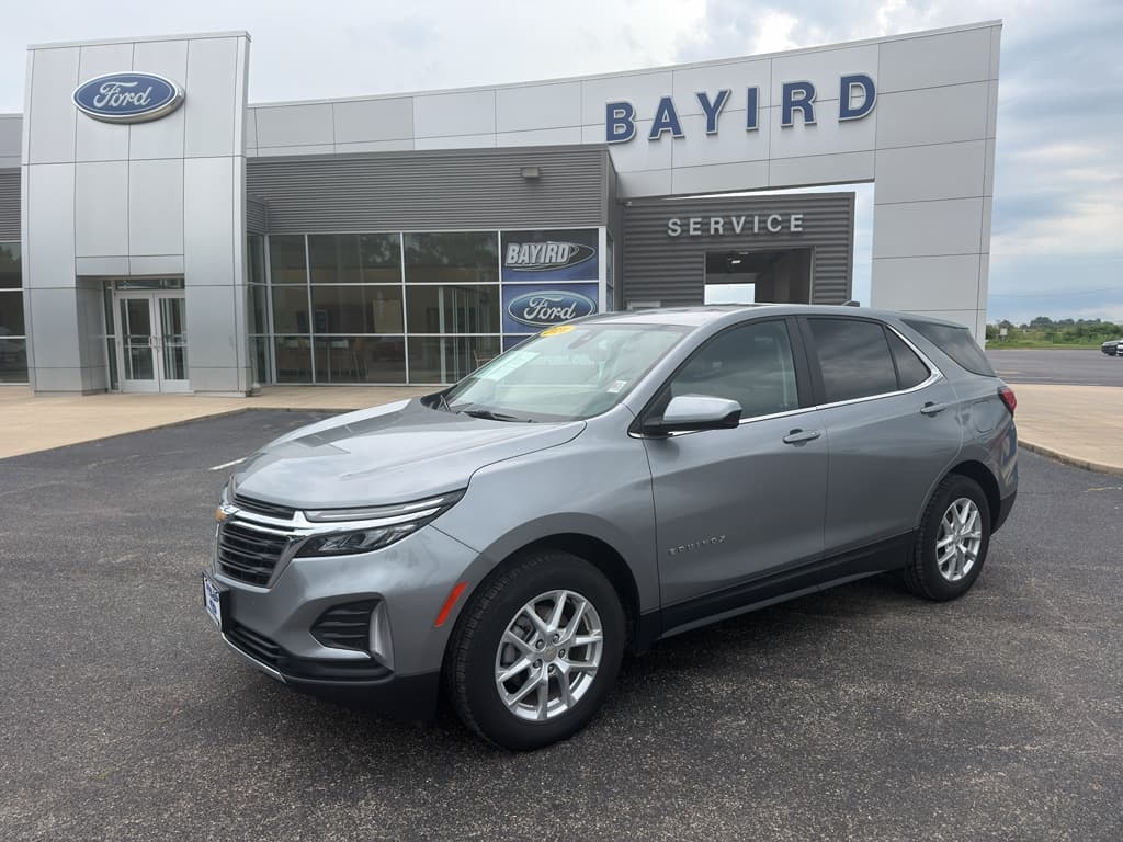 2024 Chevrolet Equinox LT — photo 1 of 22