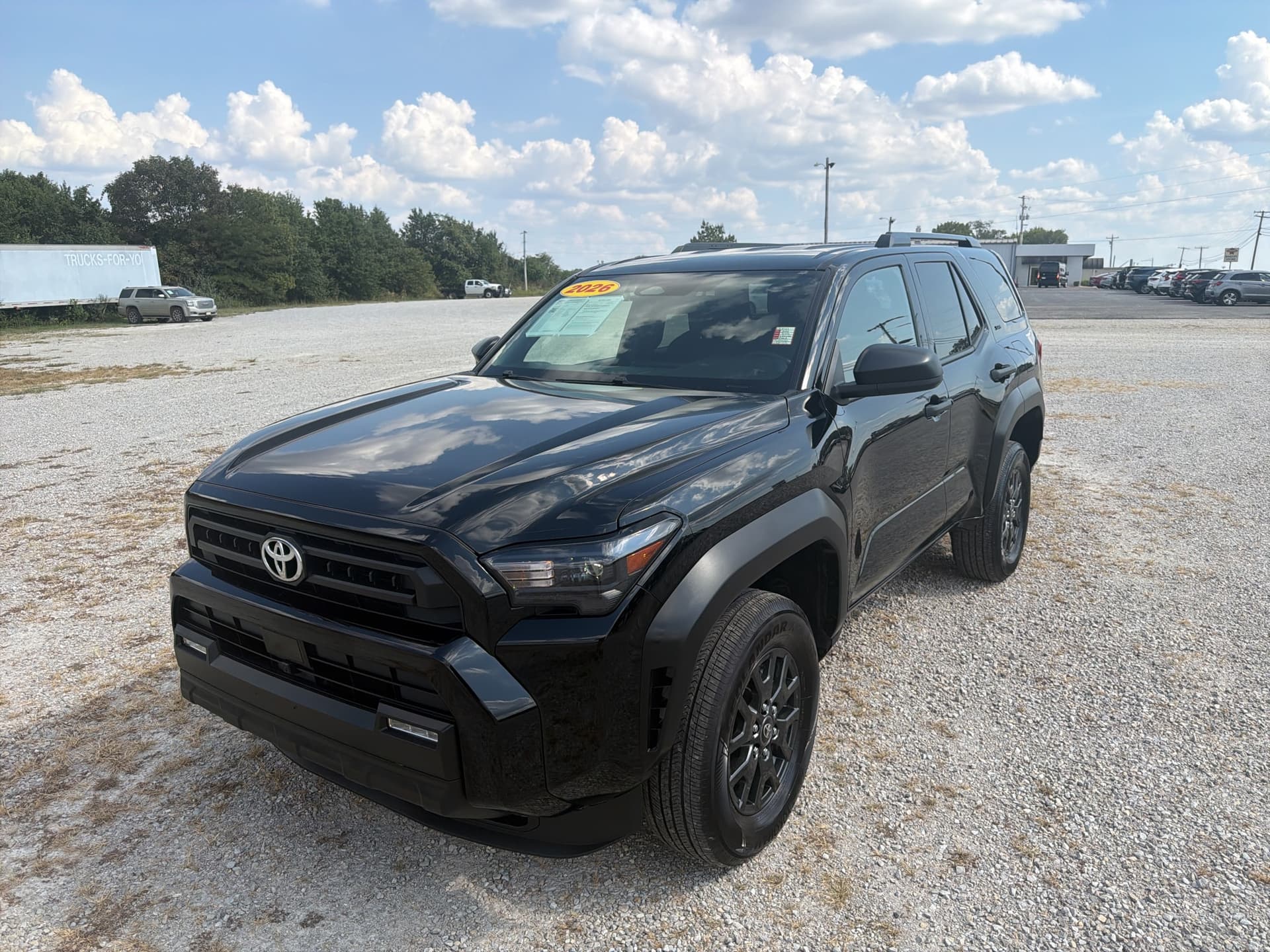 2026 Toyota 4Runner SR5 — photo 1 of 18