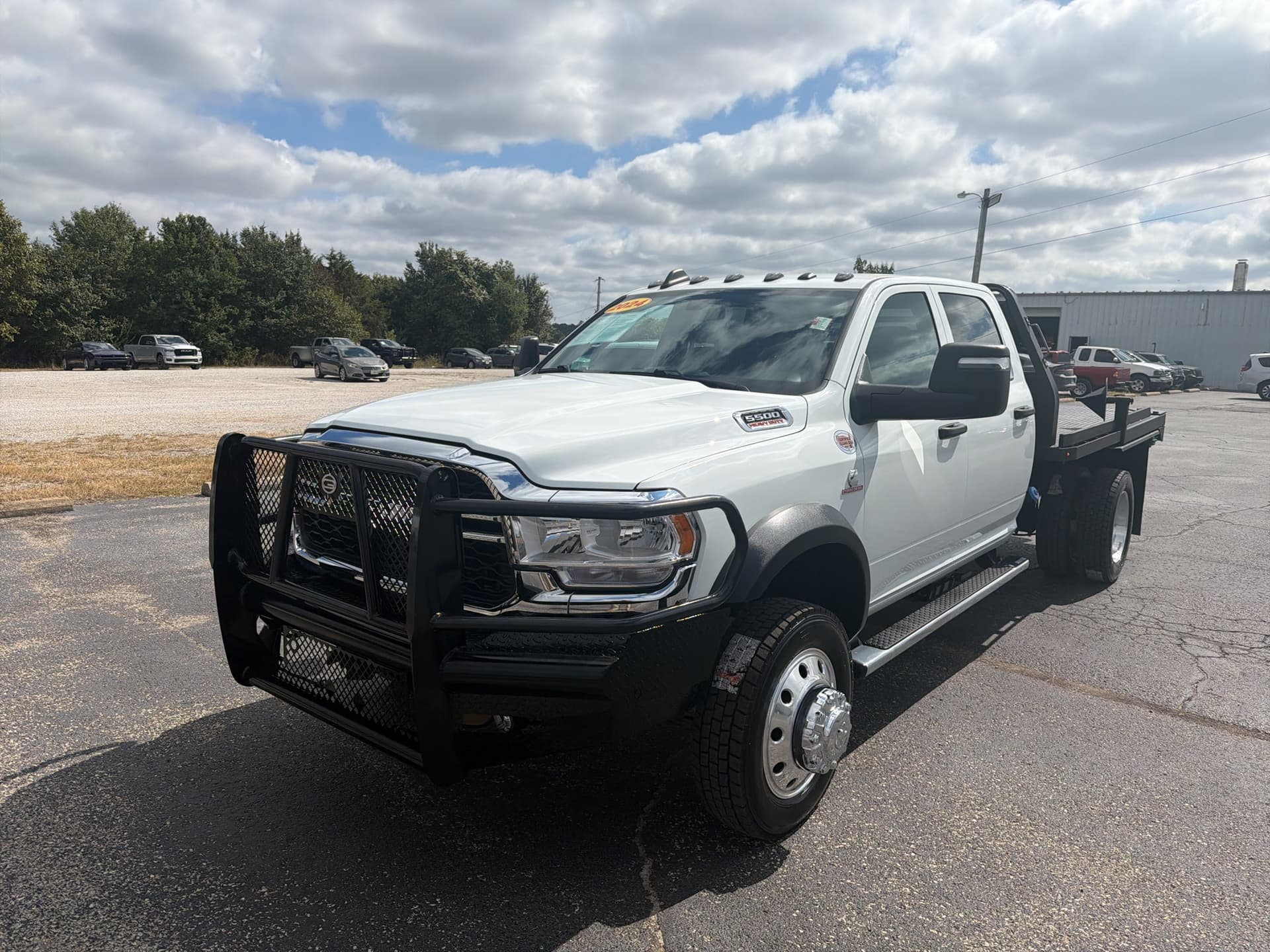 2024 RAM 5500 Chassis Cab Base — photo 1 of 18