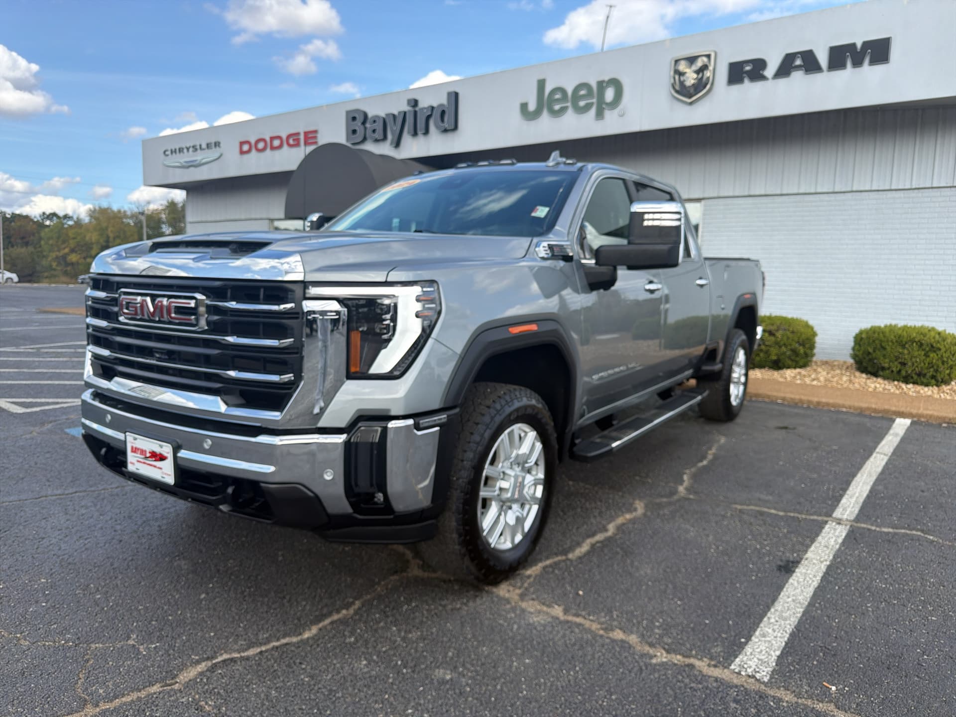2024 GMC Sierra 2500HD SLT — photo 1 of 34