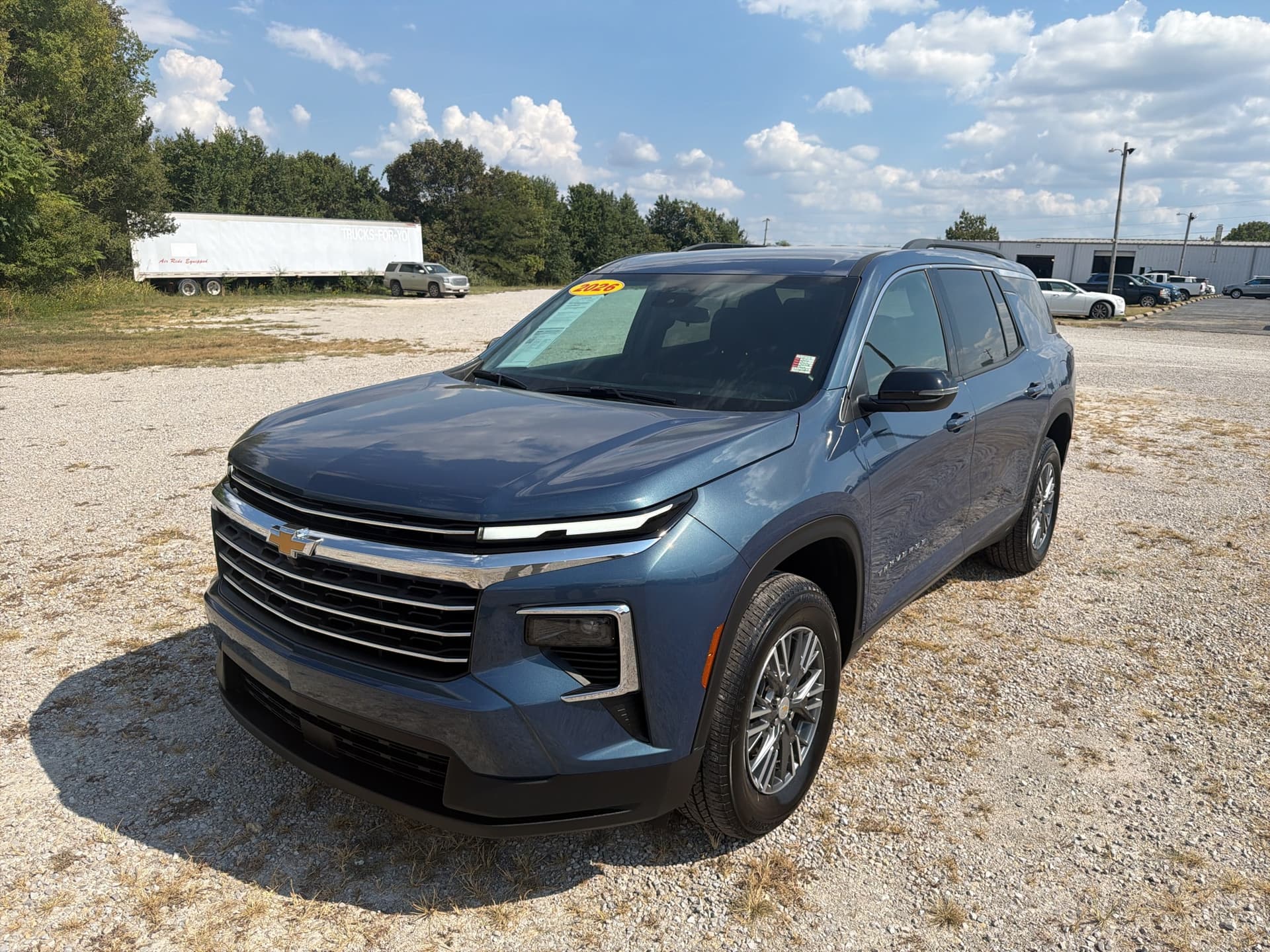 2026 Chevrolet Traverse AWD LT — photo 1 of 15