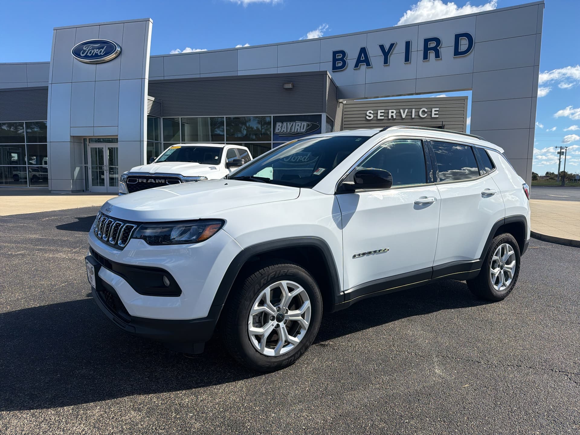 2025 Jeep Compass Latitude — photo 1 of 20