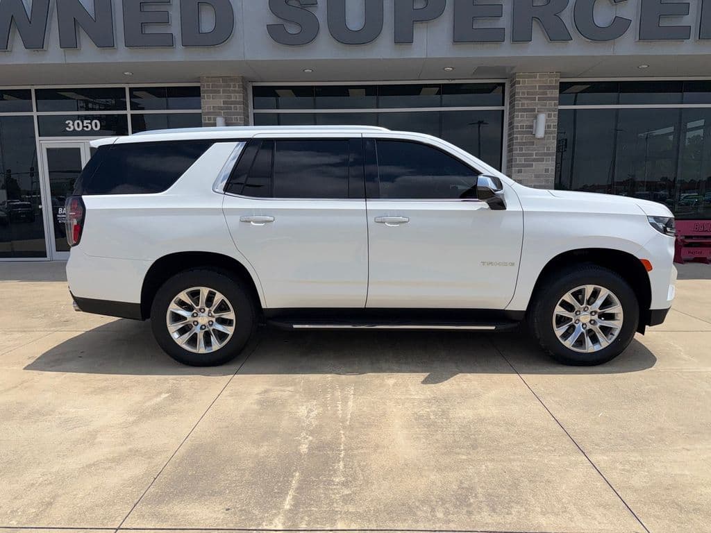 2021 Chevrolet Tahoe Premier — photo 1 of 22