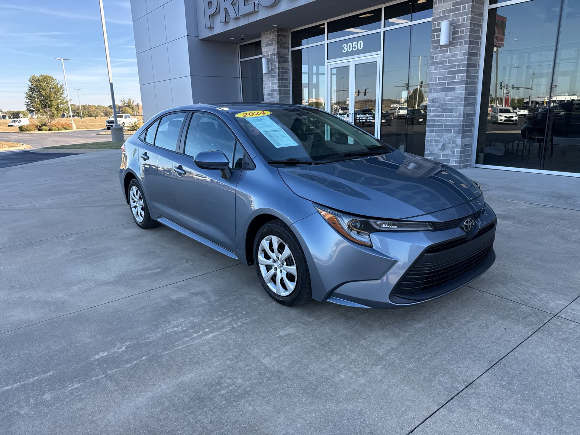 2024 Toyota Corolla LE — photo 1 of 25