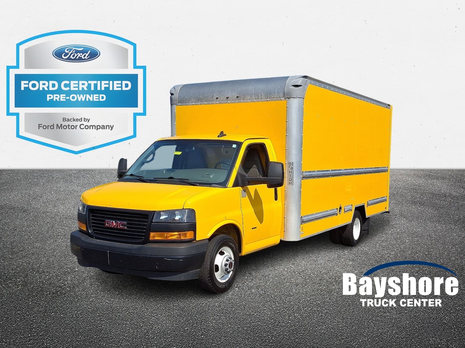 Foto de 2021 GMC Savana Cutaway Work Van