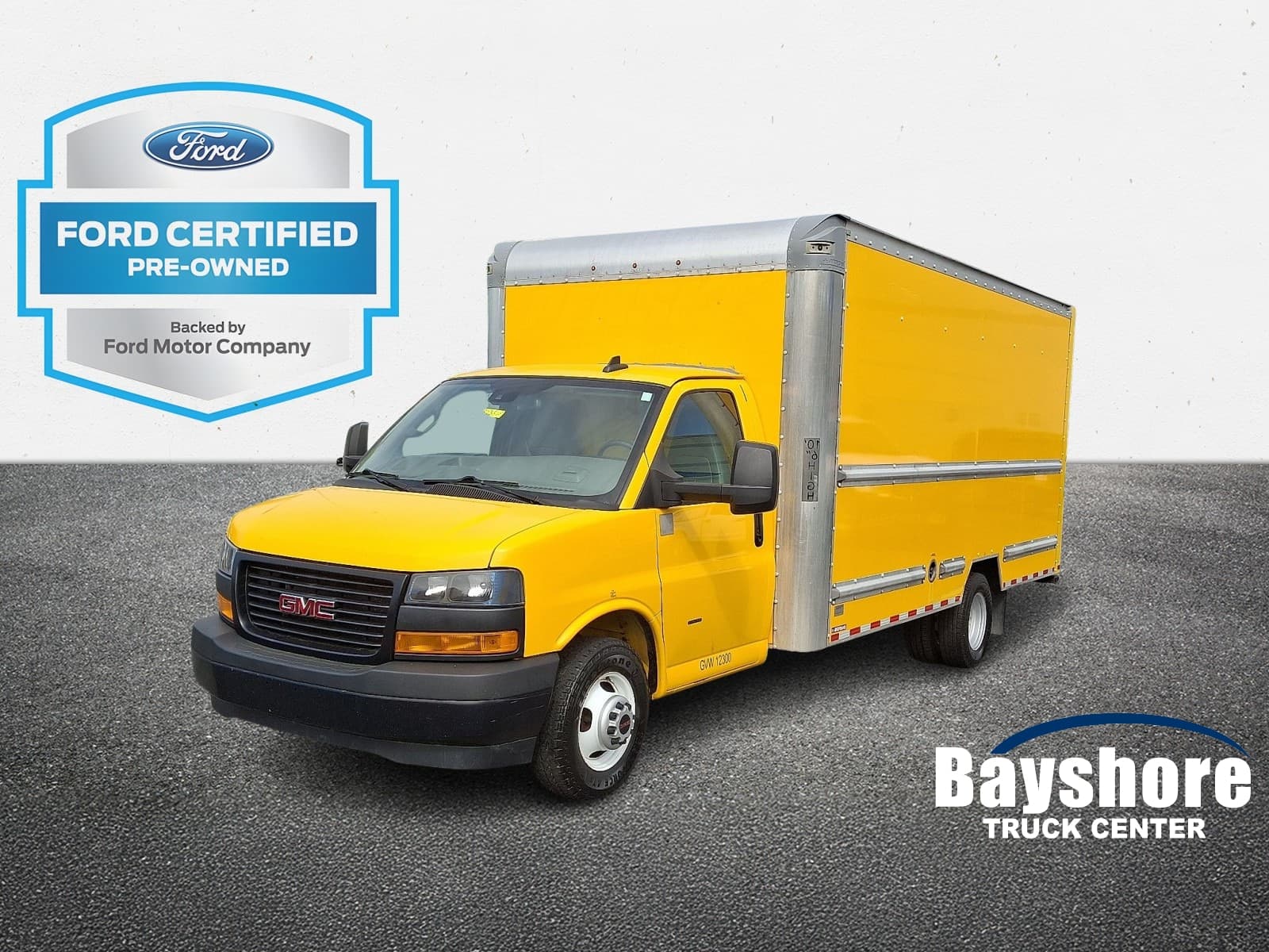 Foto de 2021 GMC Savana Cutaway Work Van