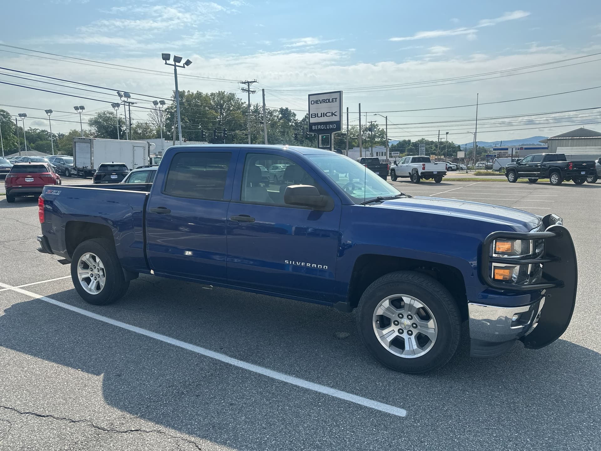 2014 Chevrolet Silverado 1500 LT — photo 1 of 17