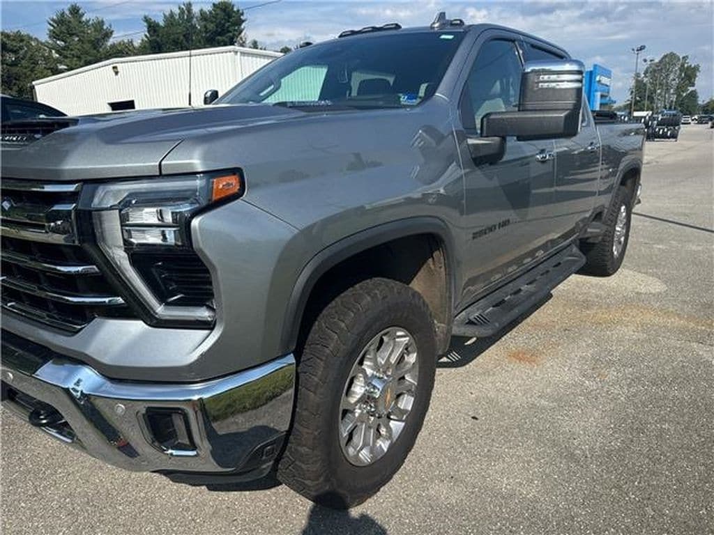 2024 Chevrolet Silverado 2500HD LTZ — photo 1 of 32