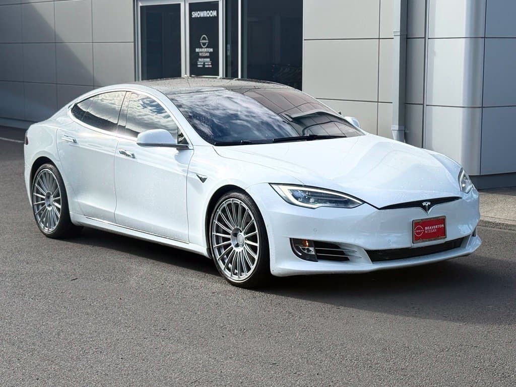 2021 Tesla Model S Long Range — photo 1 of 6