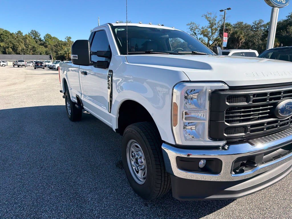 2025 Ford Super Duty F-250 SRW Base — photo 1 of 5