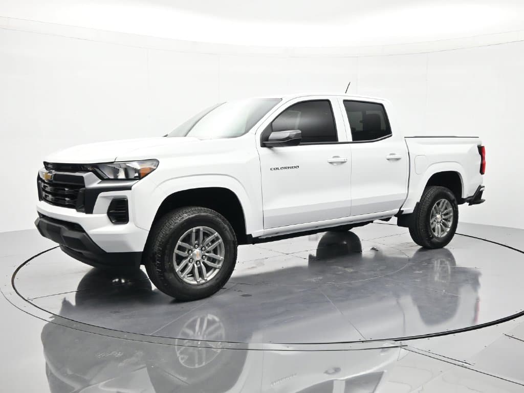 2026 Chevrolet Colorado Base — photo 1 of 49