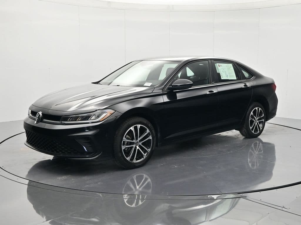 2025 Volkswagen Jetta Sport — photo 1 of 49