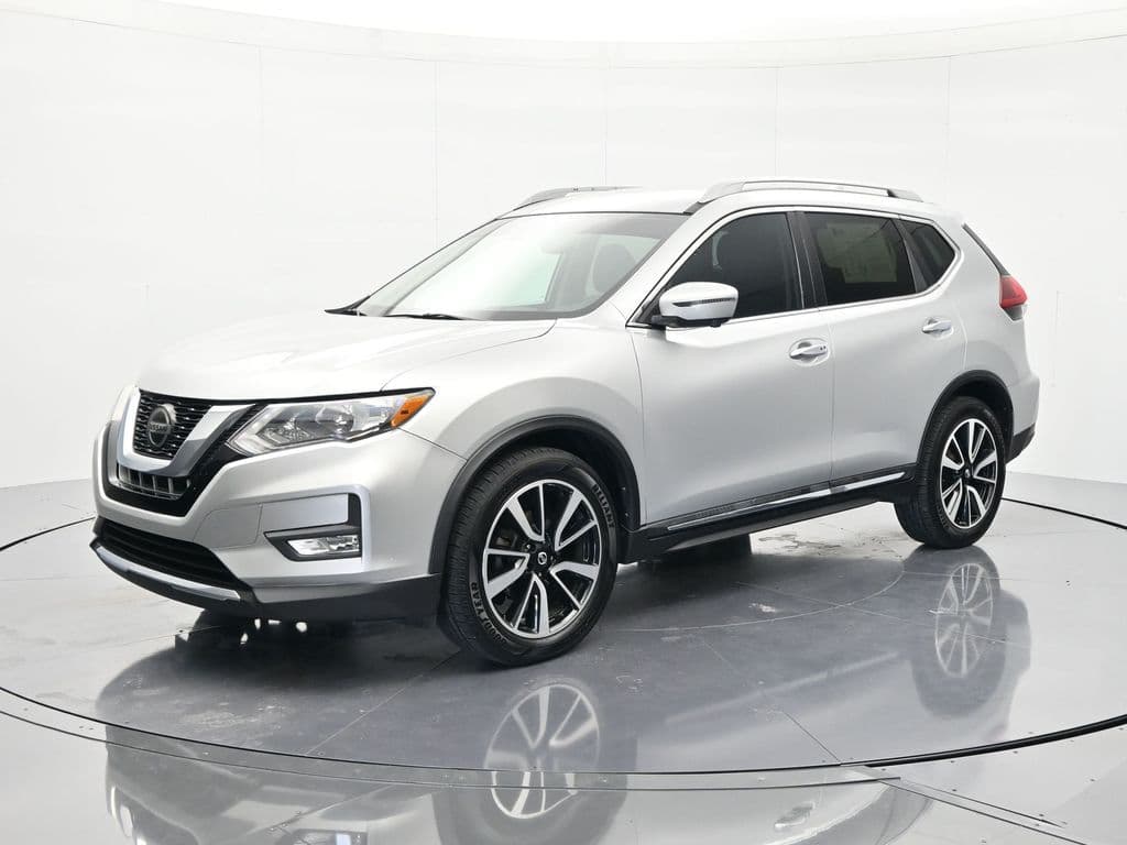 2019 Nissan Rogue SL — photo 1 of 50