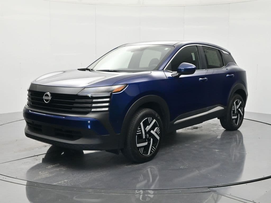 2025 Nissan Kicks SV — photo 1 of 49