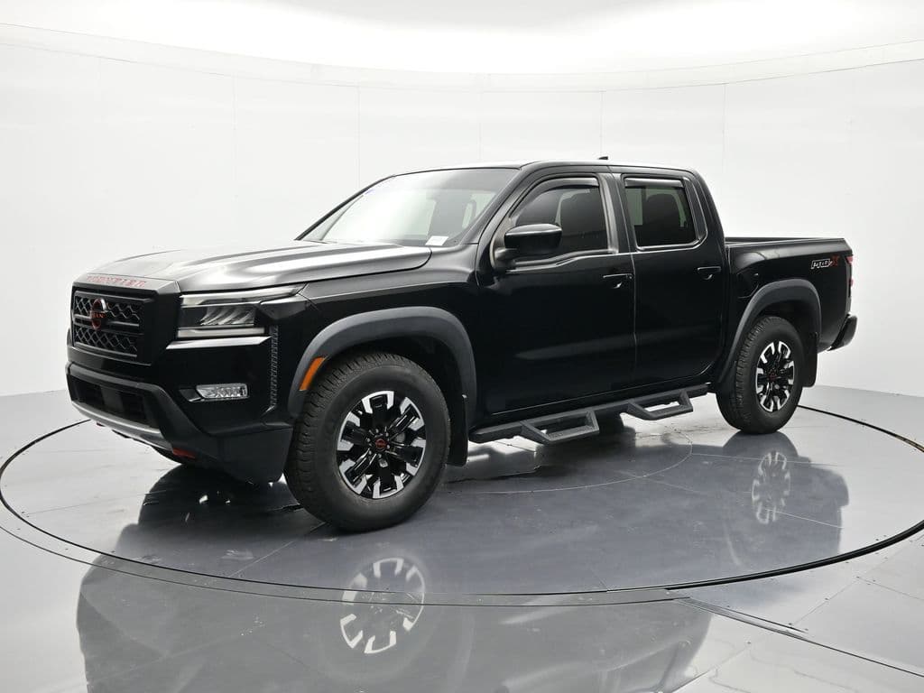 2023 Nissan Frontier Base — photo 1 of 49