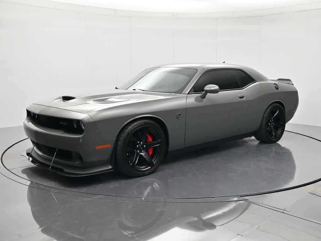 2017 Dodge Challenger SRT Hellcat — photo 1 of 50