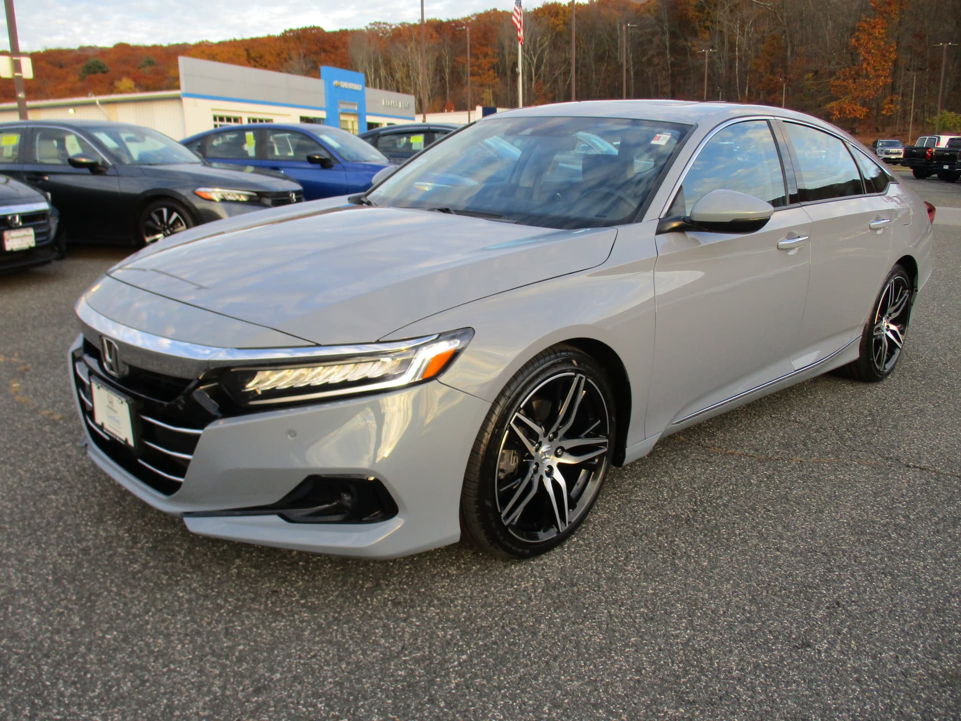 2022 Honda Accord Sedan Touring — photo 1 of 18