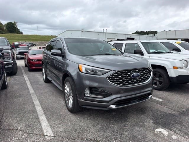 2024 Ford Edge Titanium — photo 1 of 11