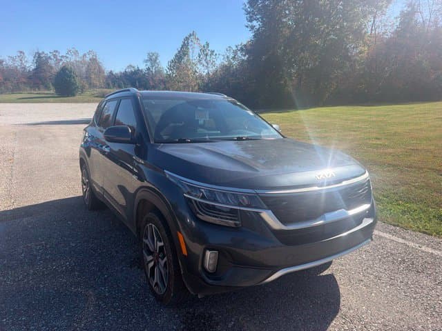 2023 Kia Seltos SX — photo 1 of 11