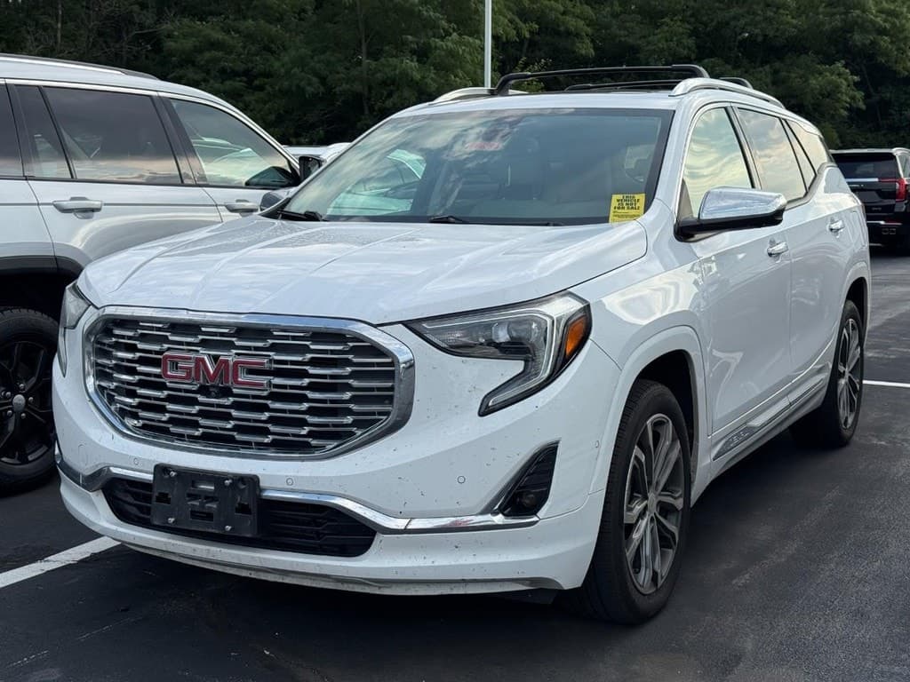 2020 GMC Terrain Denali — photo 1 of 2