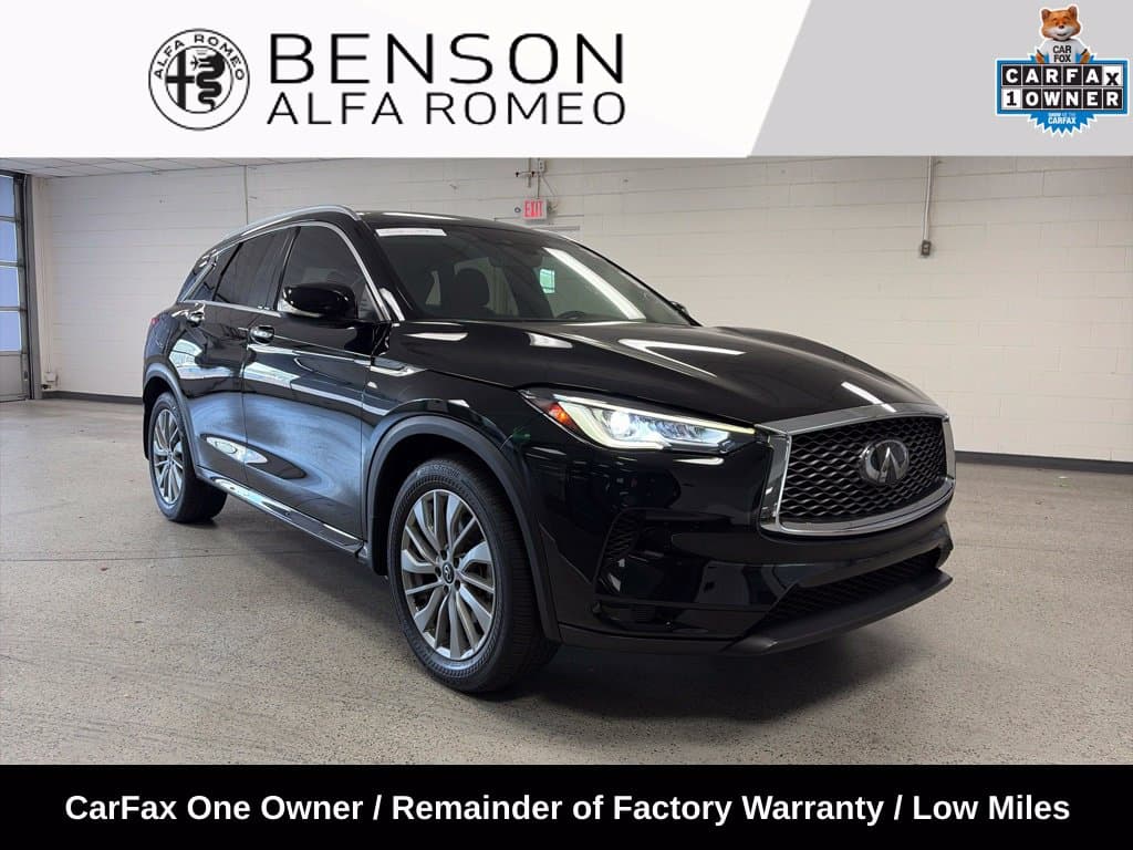 2023 INFINITI QX50 LUXE — photo 1 of 8