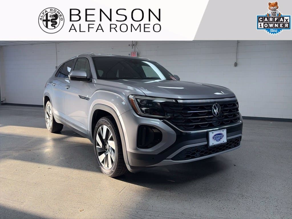 2024 Volkswagen Atlas Cross Sport 2.0T SE w/Technology — photo 1 of 5