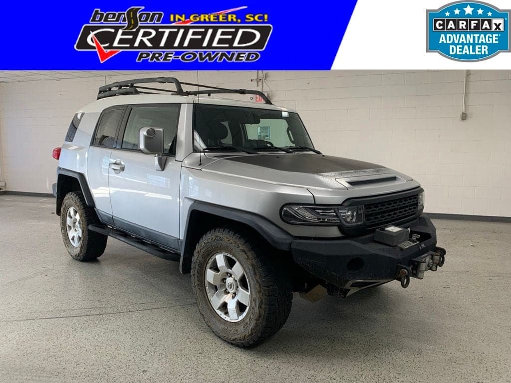 2007 Toyota FJ Cruiser Base — photo 1 of 8