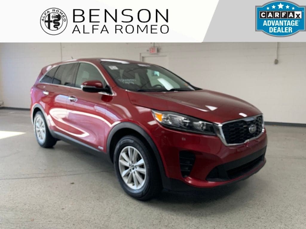 2019 Kia Sorento LX — photo 1 of 9