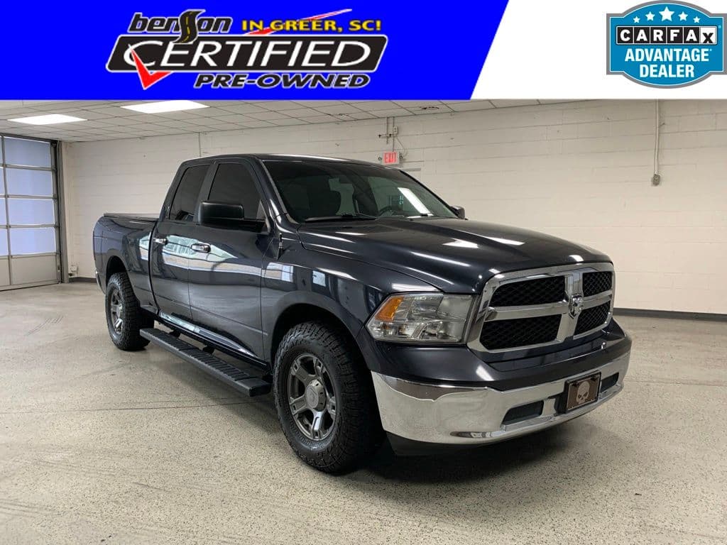 2017 RAM 1500 SLT — photo 1 of 10